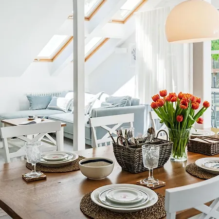 Sanhaus - Capri - 200 Metrow Od Plazy I Deptaka Daire Sopot
